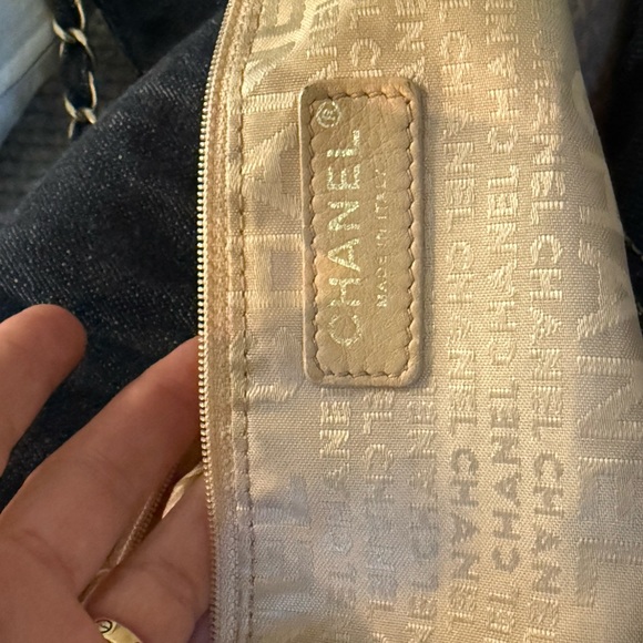 CHANEL  denim Shoulder Bag with Chain Strap - Picture 7 of 11